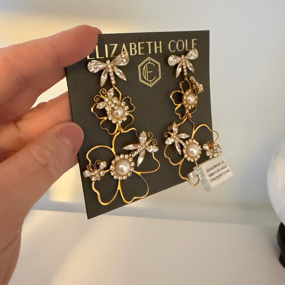 NWT Elizabeth Cole Floral Dangle Earrings - Picture 9 of 10